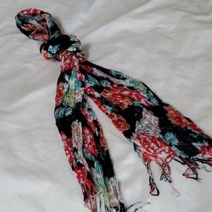 Skinny floral scarf
